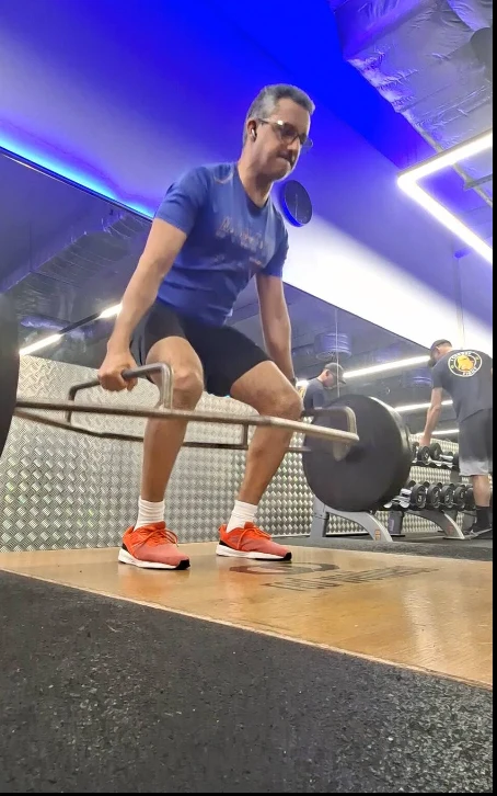 Cristiano Cabral a treinar com a trap bar